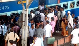 Mad Rush at Kozhikode Railway Station